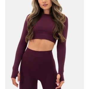 Balance Athletica - The Energy Crop (Amethyst)